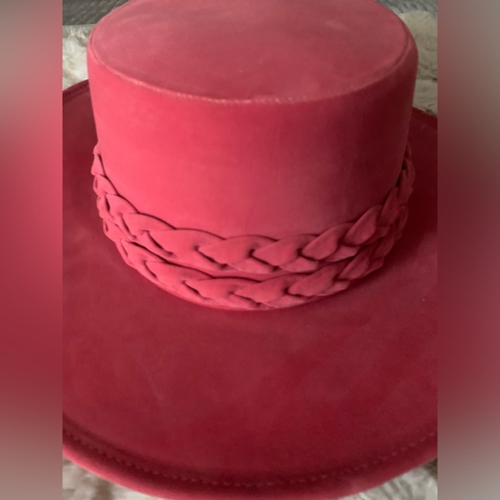 Gently used hat